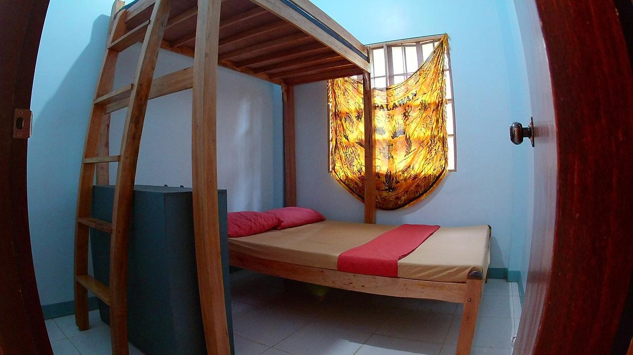 Treffpunkt 5300 Hostel Puerto Princesa Exterior photo