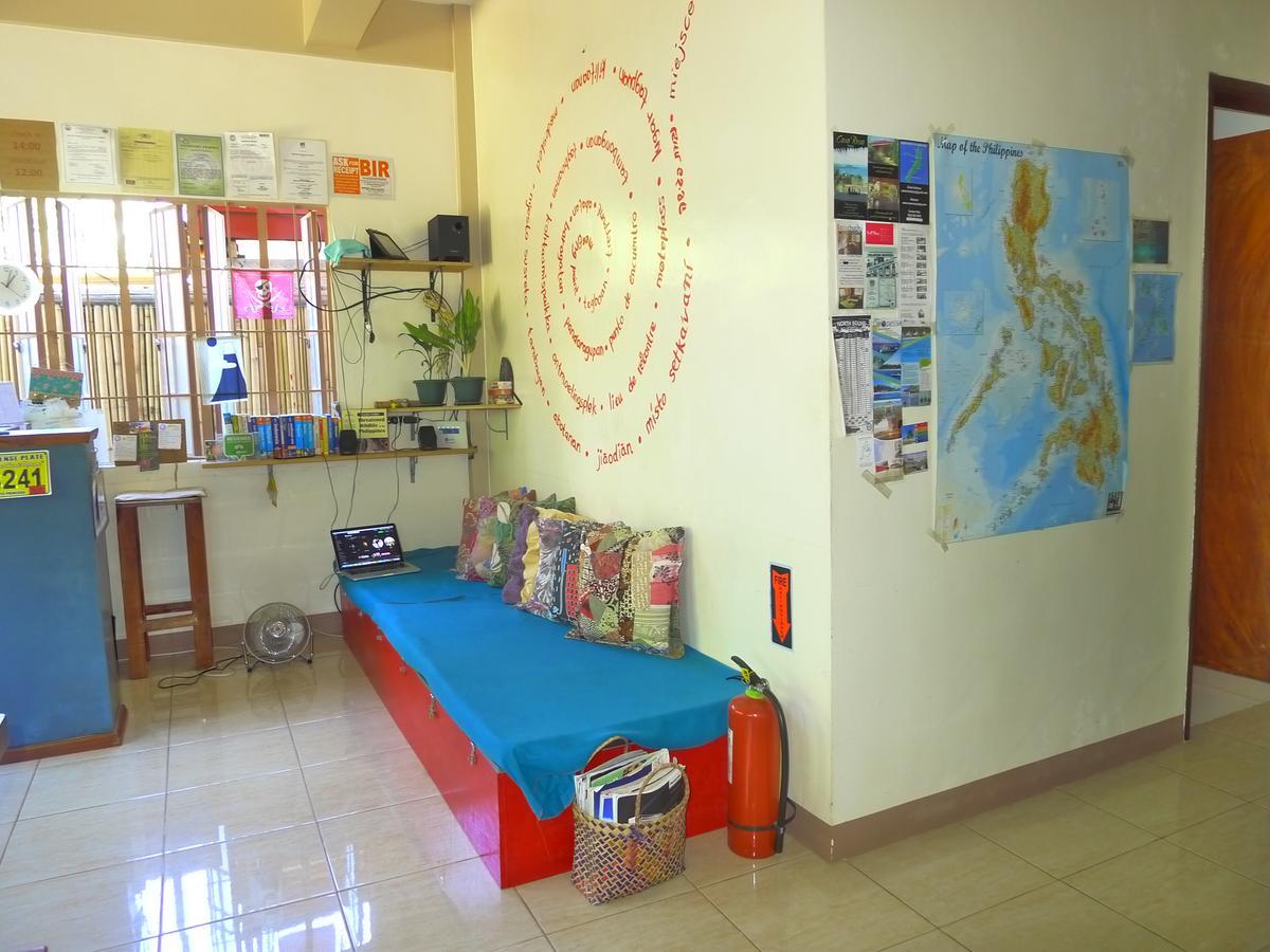 Treffpunkt 5300 Hostel Puerto Princesa Exterior photo